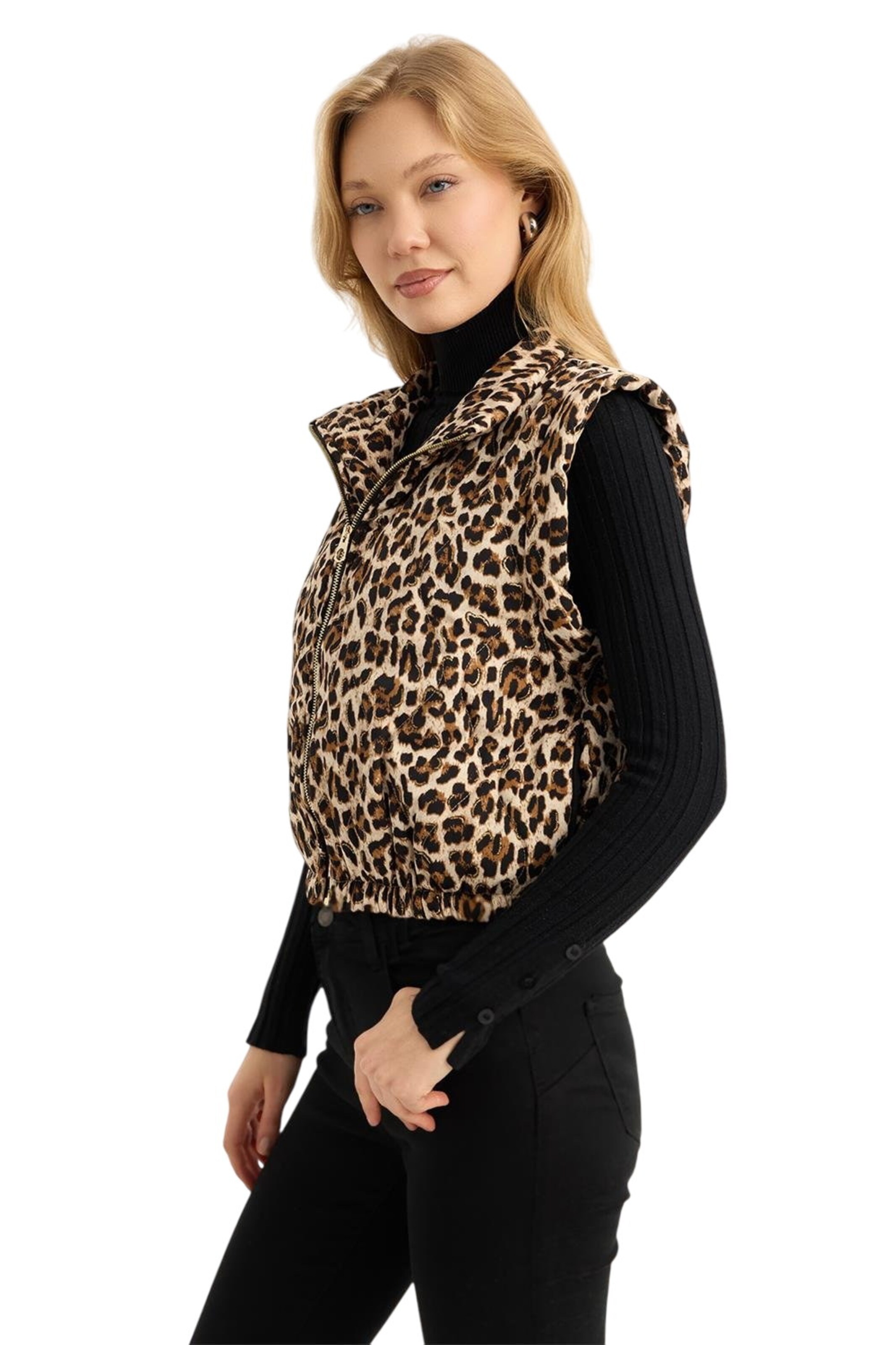 HOME STORE Vest in Brown