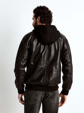 Maze Between-season jacket in Black
