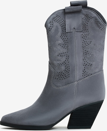 CESARE GASPARI Cowboy Boots in Grey: front