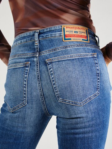 Flared Jeans '1969 D-Ebbey' di DIESEL in blu