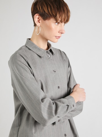 OBJECT - Blusa 'TIA SANNE' en gris