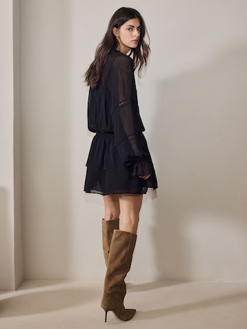 Bhoem Kleid in Schwarz