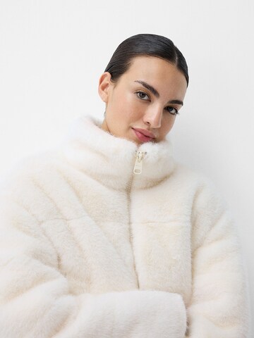 Veste mi-saison Bershka en blanc