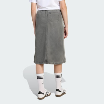 ADIDAS ORIGINALS Rock in Grau
