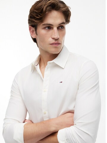 Tommy Jeans Slim fit Ing - fehér