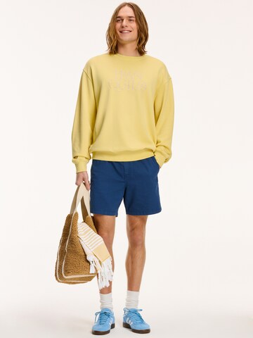 Shiwi - Sweatshirt 'TRANQUILO' em amarelo