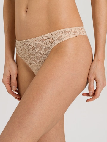 String 'French Lace' Hanro en beige : devant