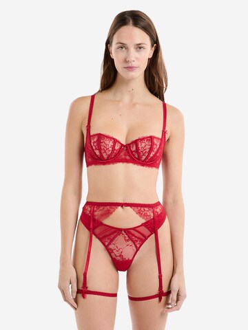 Reggicalze di ETAM in rosso: frontale