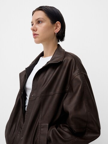 Veste mi-saison Bershka en marron