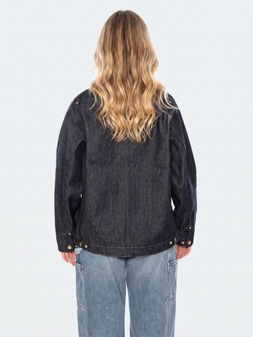 Carhartt WIP Kurtka przejściowa 'W' OG Arctic Jacket' w kolorze niebieski