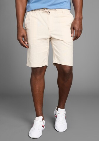 DELMAO Regular Shorts in Beige: Vorderseite