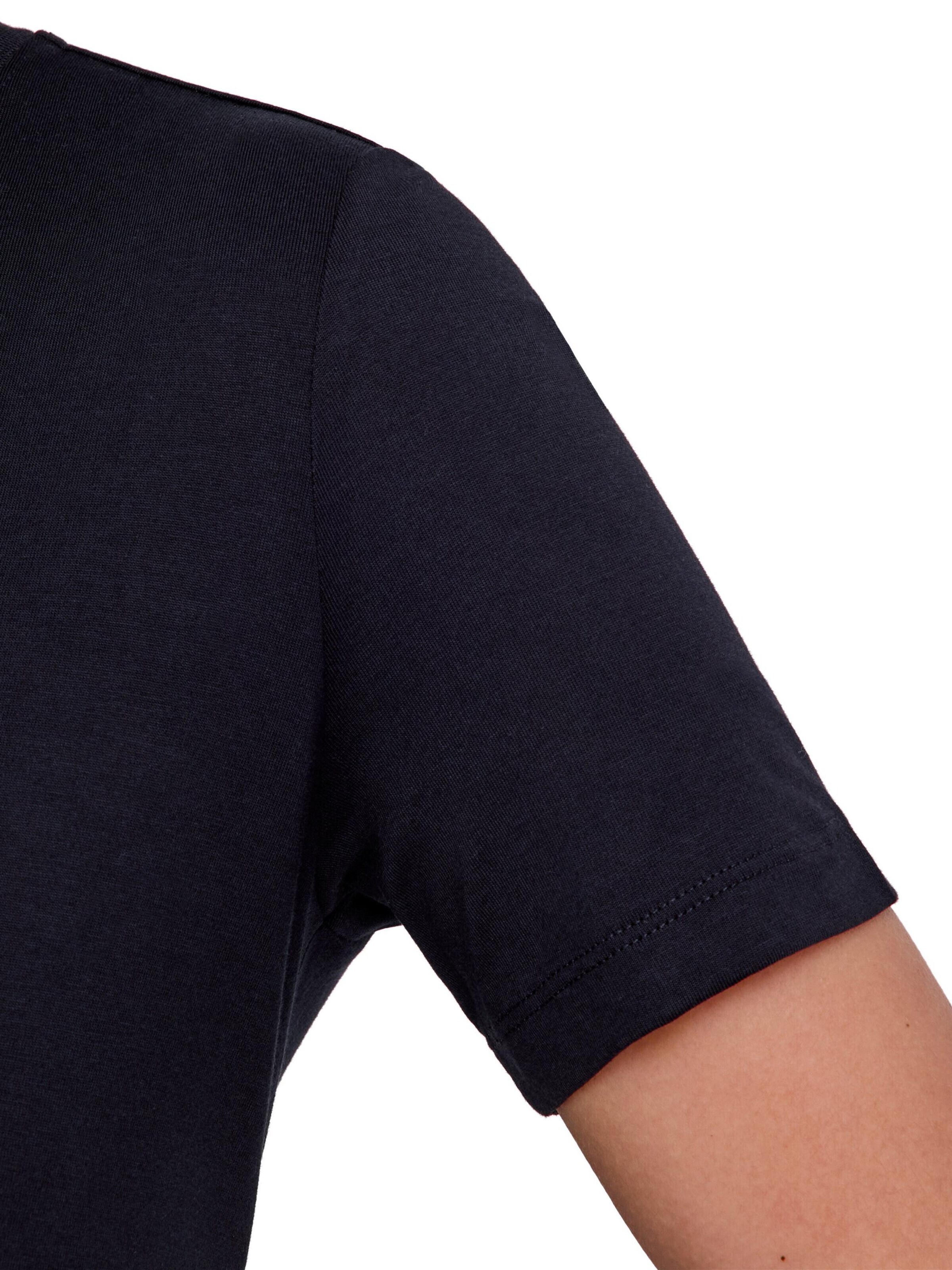 FALKE Shirt 'Essential'‌‌‌ in Schwarz