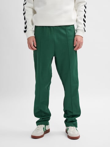 Hummel Regular Pants in Green: front