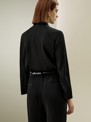 Lilysilk - Blusa en negro