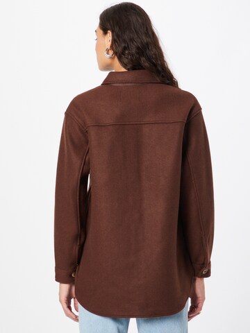 Veste mi-saison 'Judy' PIECES en marron