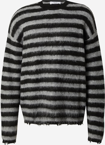 DAN FOX APPAREL Sweater 'Fabrice' in Grey: front