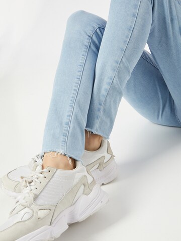 LEVI'S ® Skinny Jeans '720™ High Rise Super Skinny' i blå