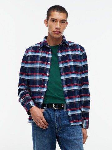 Coupe regular Chemise Tommy Jeans en bleu : devant