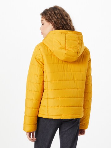 VERO MODA - Chaqueta de entretiempo 'Simone' en amarillo