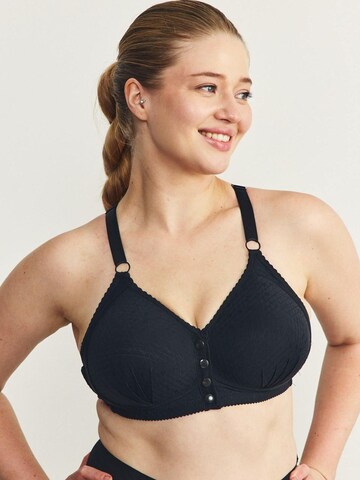 C&City Bra in Black: front