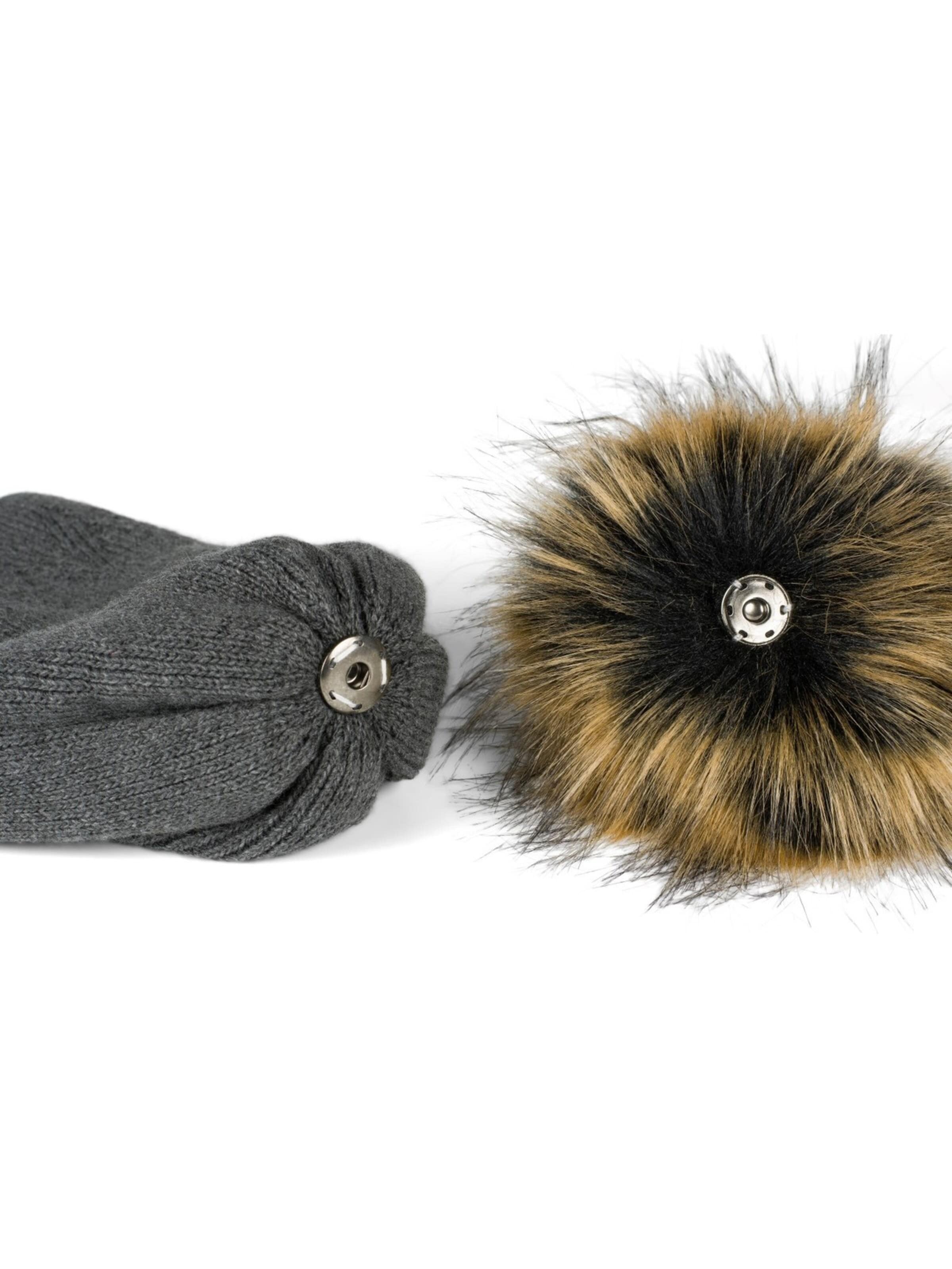 styleBREAKER Mütze 'Strick Bommelmütze mit Zacken Muster'‌‌‌‌‌‌‌ in Grau