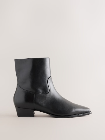 Next Stiefel in Schwarz