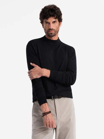 Pull-over 'OM-SWTN-0100' Ombre en noir : devant