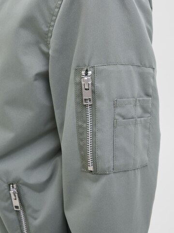Giacca di mezza stagione 'JJERush' di Jack & Jones Junior in verde
