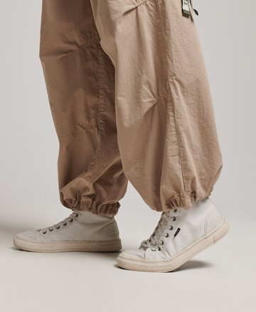 Superdry Wide leg Cargobroek in Beige