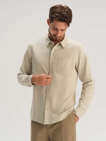 TRAPP Regular fit Skjorta i beige: framsida