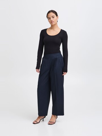 ICHI - Loosefit Pantalón ' IHUNICA ' en azul