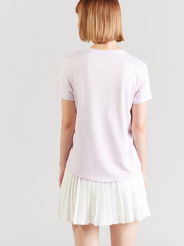 Nike Sportswear - Skinny Camiseta 'ESSNTL ICN FTRA' en lila