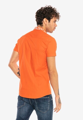 Redbridge Slim Fit Kurzarm-Hemd 'Fort Wayne' in Orange