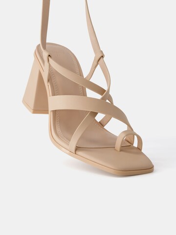 Bershka Avokkaat värissä beige