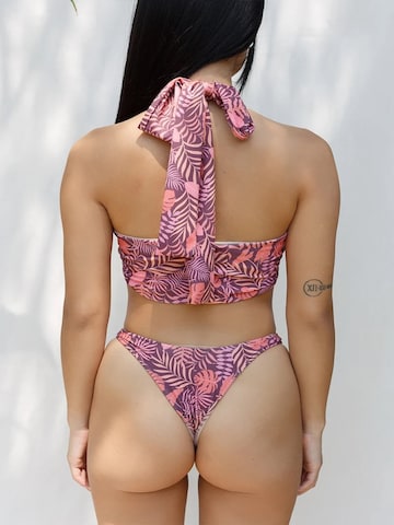 Hobo Sapiens High neck Bikini 'Susil bikini' in Roze