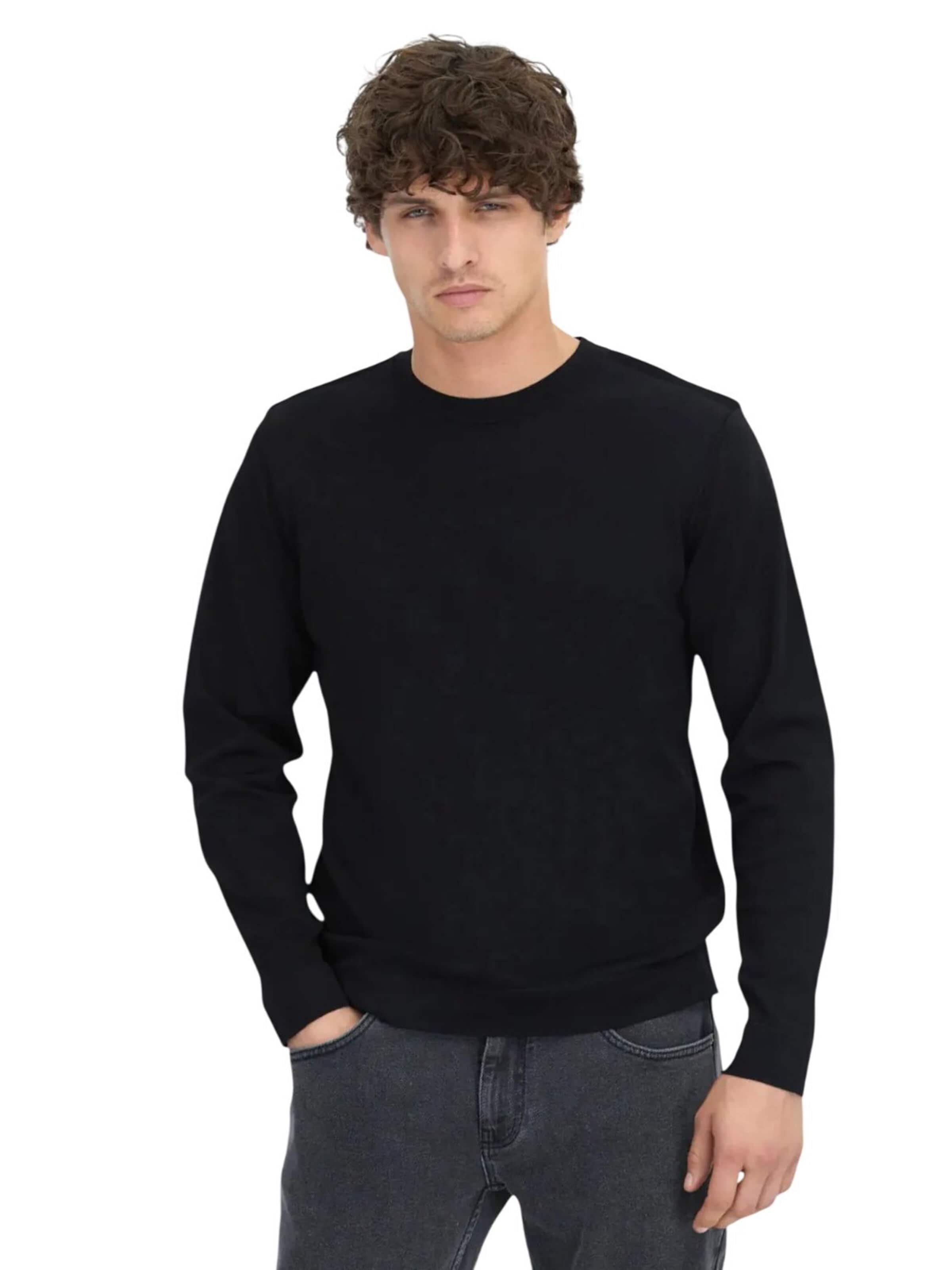 Ramsey Knit Cardigan in Black
