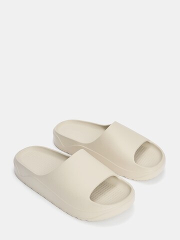Pull&Bear Šľapky - Béžová