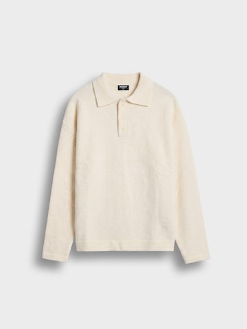 Burocs Sweater in White: front