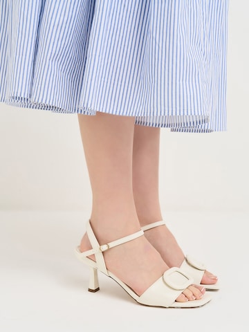 Camomilla Italia Strap sandal 'Sary' in White: front