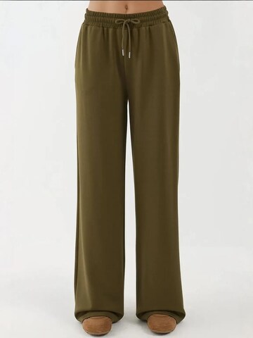 Hiccup Hose in Grün: Vorderseite