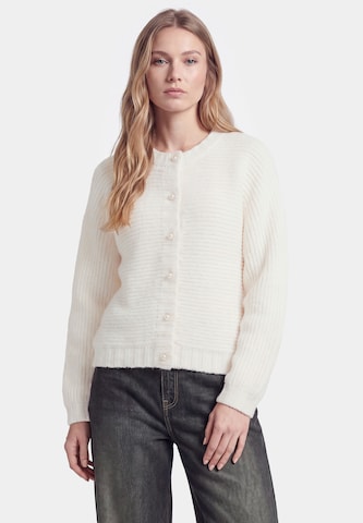 DreiMaster Vintage Knit cardigan in White: front