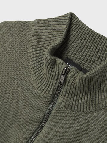 NAME IT Sweater in Green