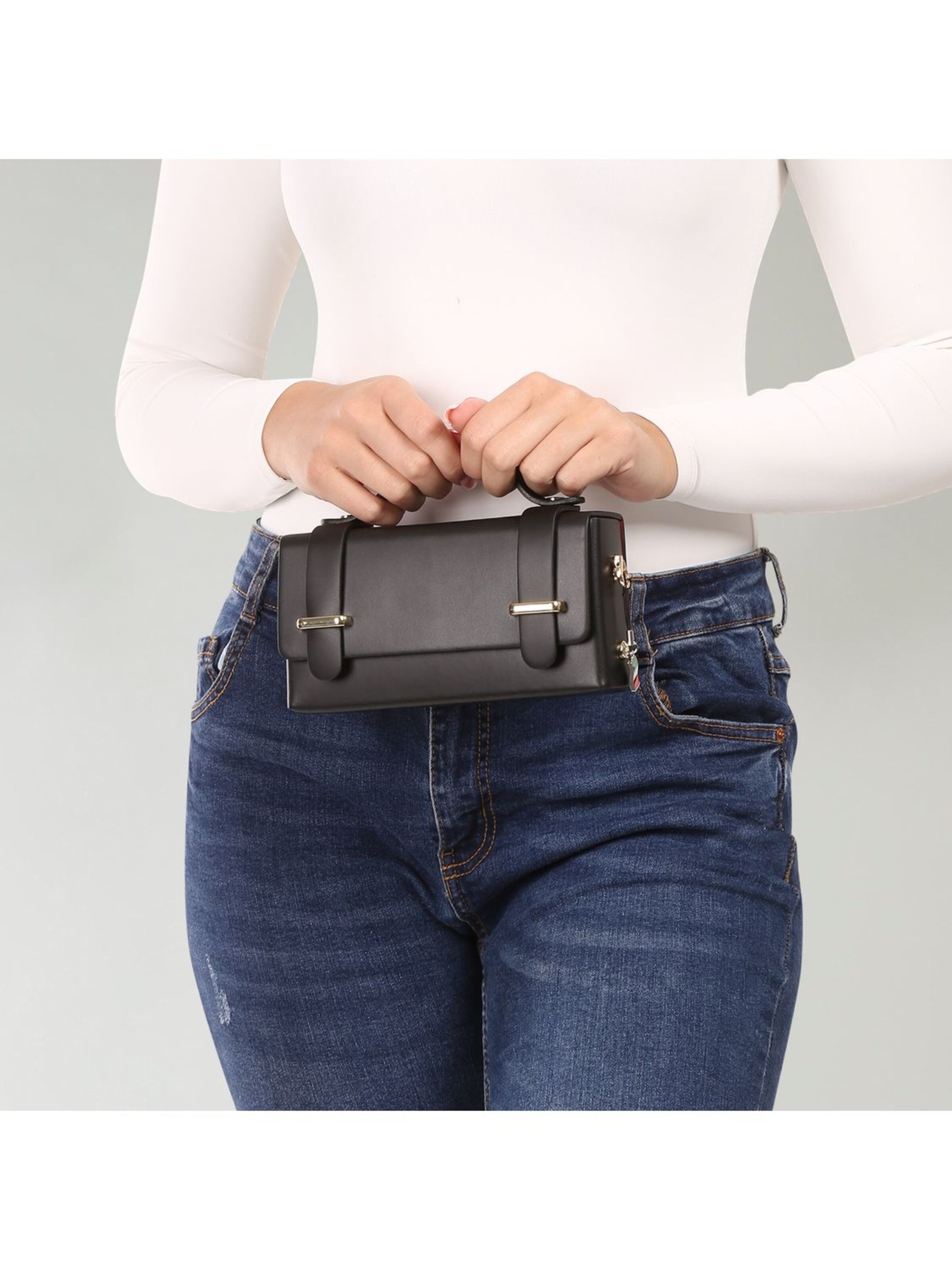 Florence Handbag in Black