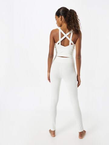 CURARE Yogawear Skinny Spodnie sportowe w kolorze biały