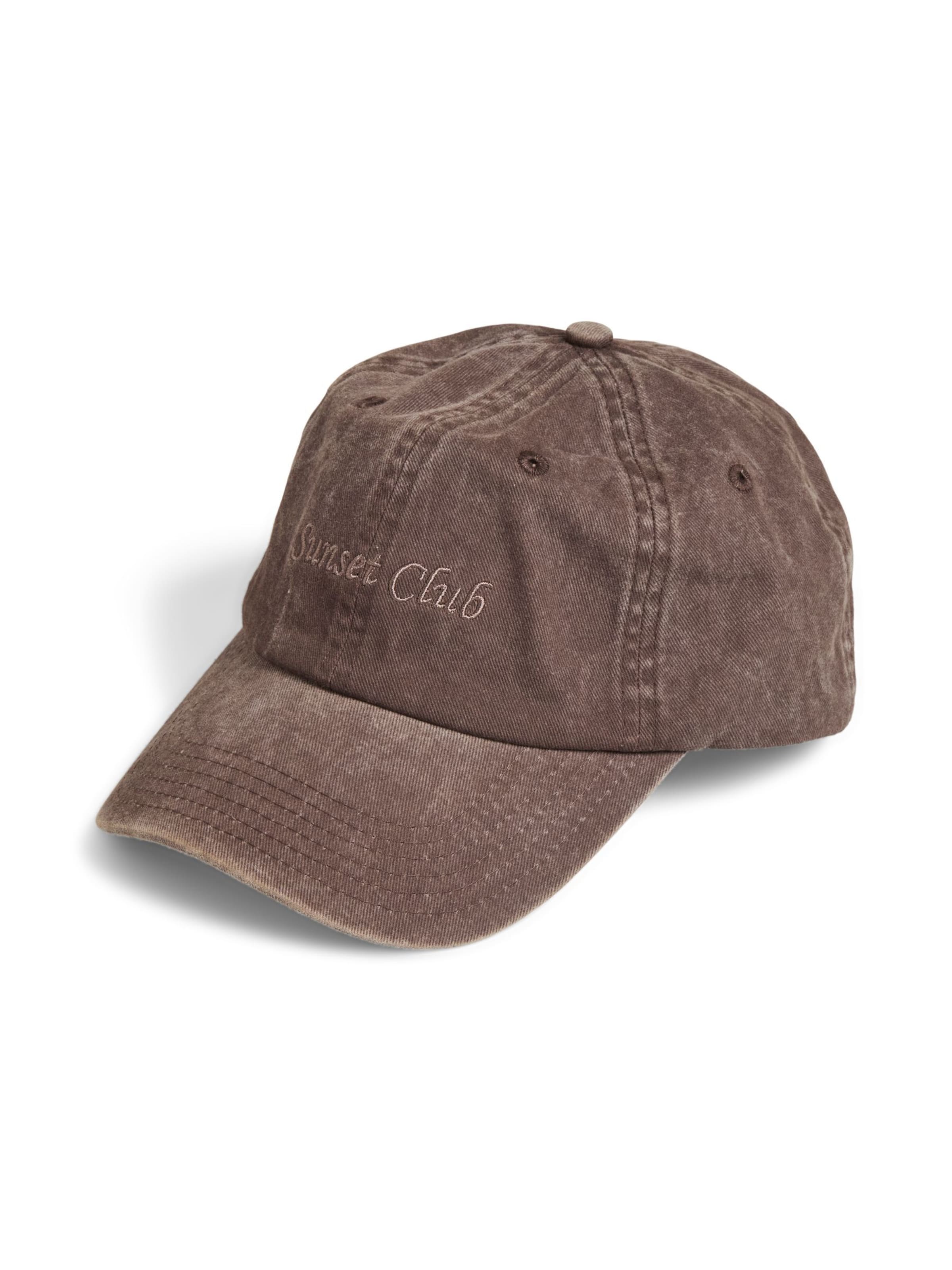 PIECES Cap 'PCKELLA' in Brown: front