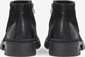 Kazar Boots in Black