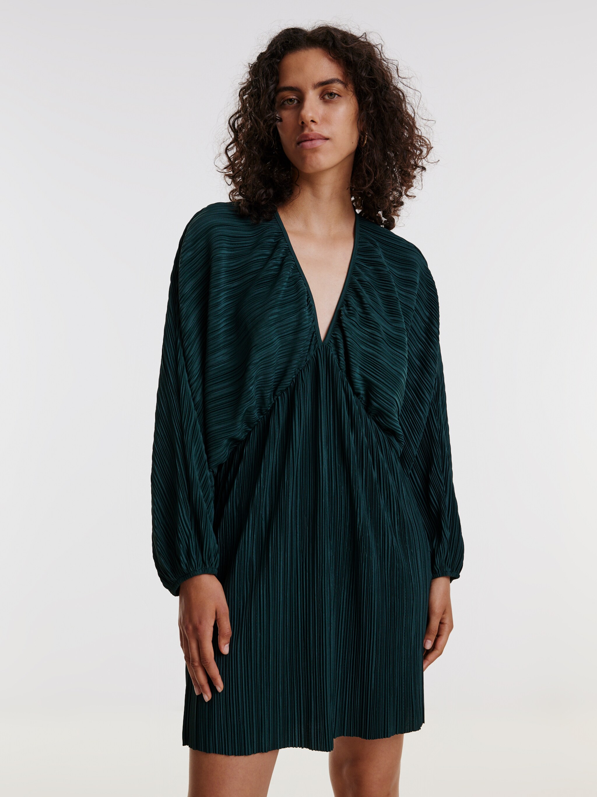 EDITED Productos Vestido 'Svea' verde oscuro