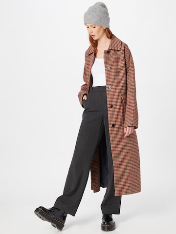 regular Pantaloni 'Maya' di VERO MODA in grigio