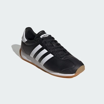 Baskets basses 'Runvista' ADIDAS SPORTSWEAR en noir