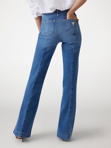 GUESS Tapered Jeans 'Faye' in Blau